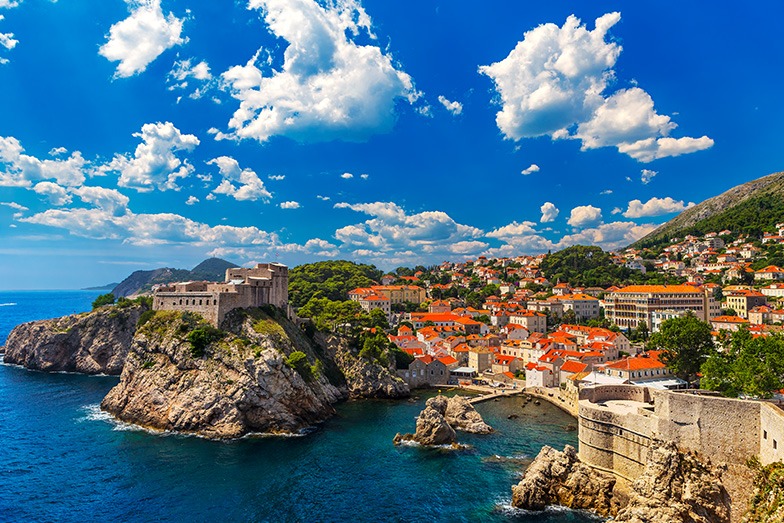 Kosovalı Büyük Balkanlar Turu AJet ile Extra Turlar ve Akşam Yemekleri Dahil SKP-TZL